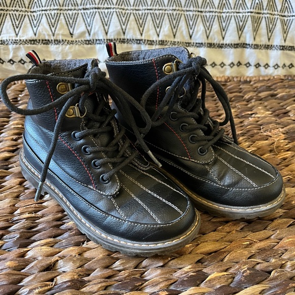 Tommy Hilfiger Kids Boys Black Leather Ankle Combat Boots Size 13 Ronald - Picture 2 of 8
